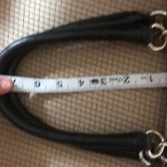 Calvin Klein quilted black leather barrel bag - Picture 9 of 12